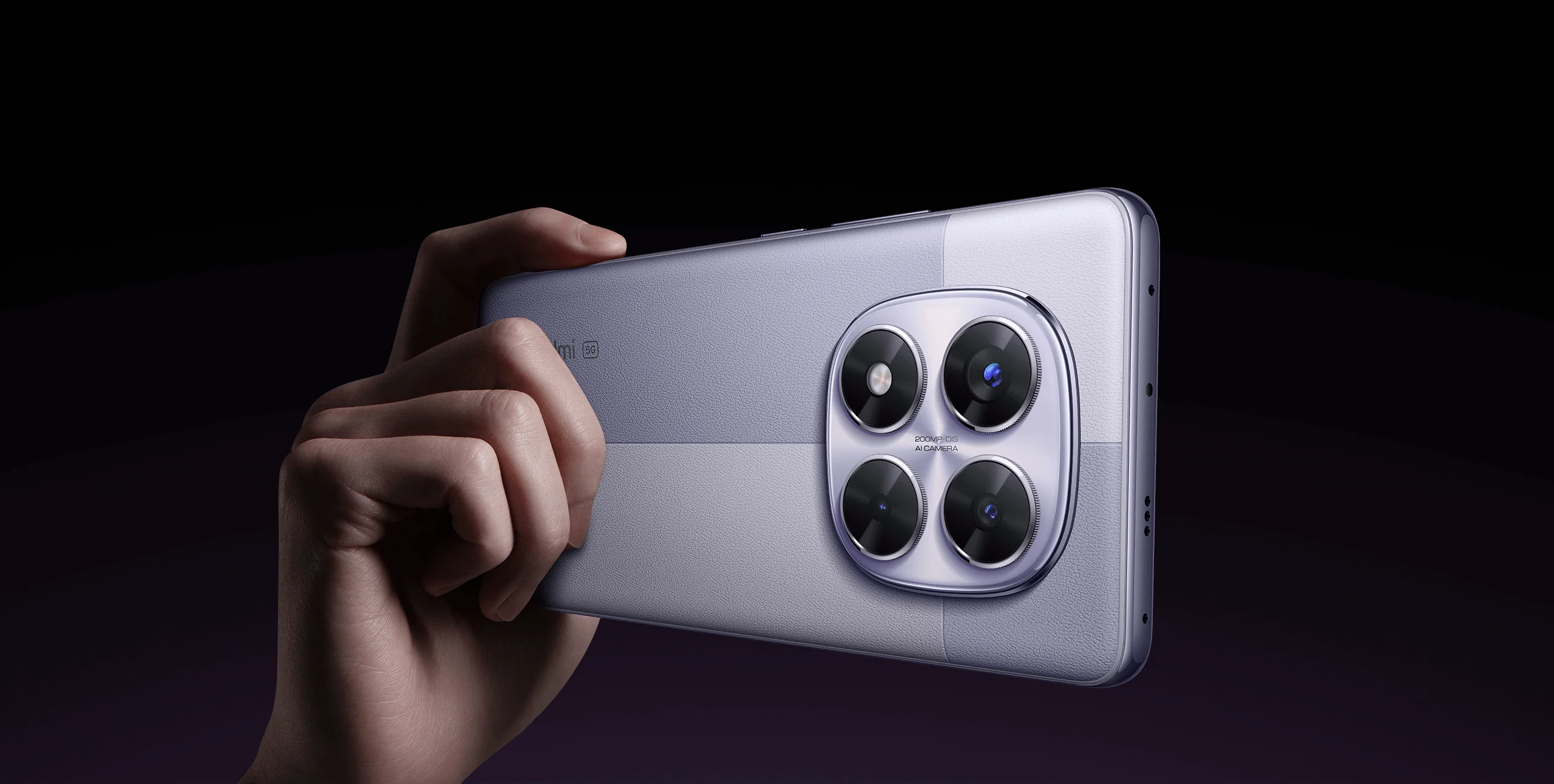 Hình nền điện thoại Redmi màu tím với cụm bốn camera nổi bật